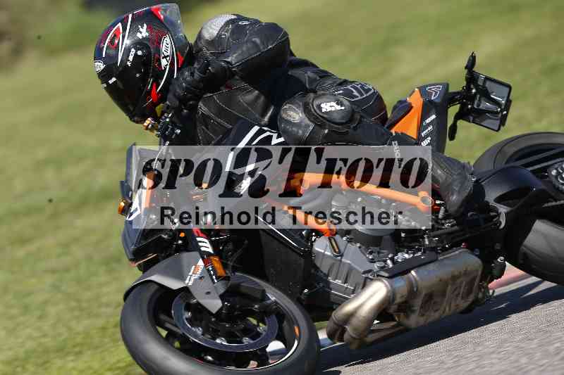 /43 08.08.2025 Discover the Bike ADR/Race 3 rot/72